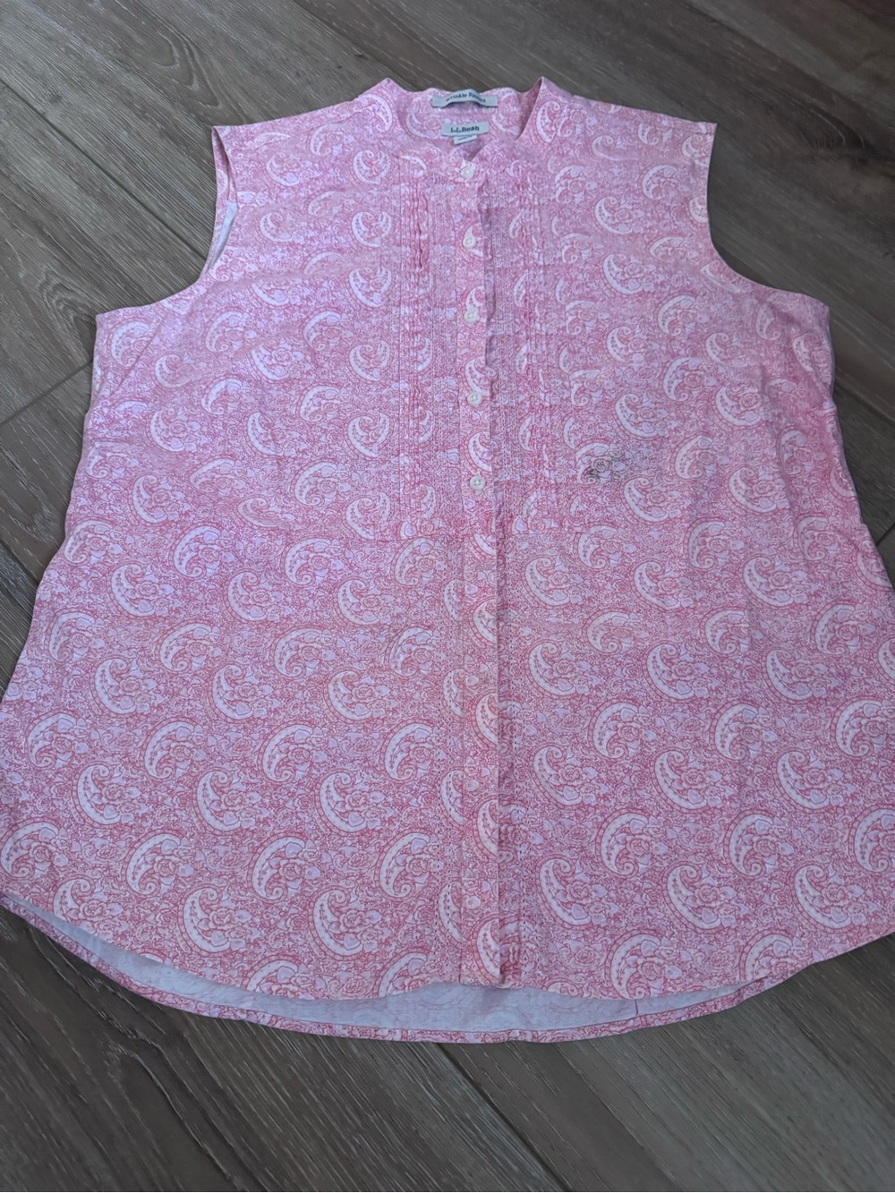 L.L. Bean Pink Paisley Sleeveless Collared Button-Up Top size medium see details